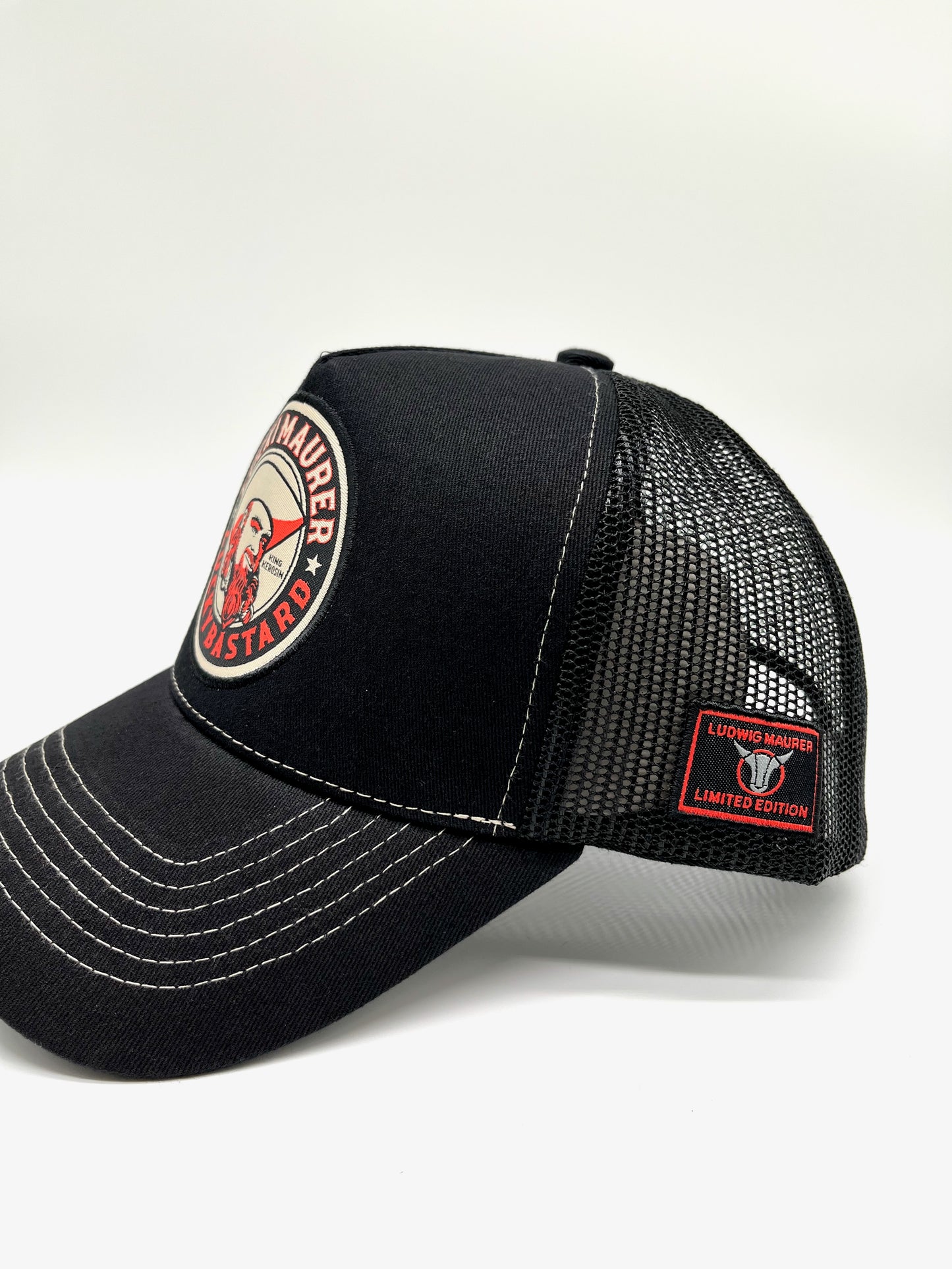 Cap Lucki Maurer "Lucky Bastard" schwarz - 60% Baumwolle, 40% Polyester